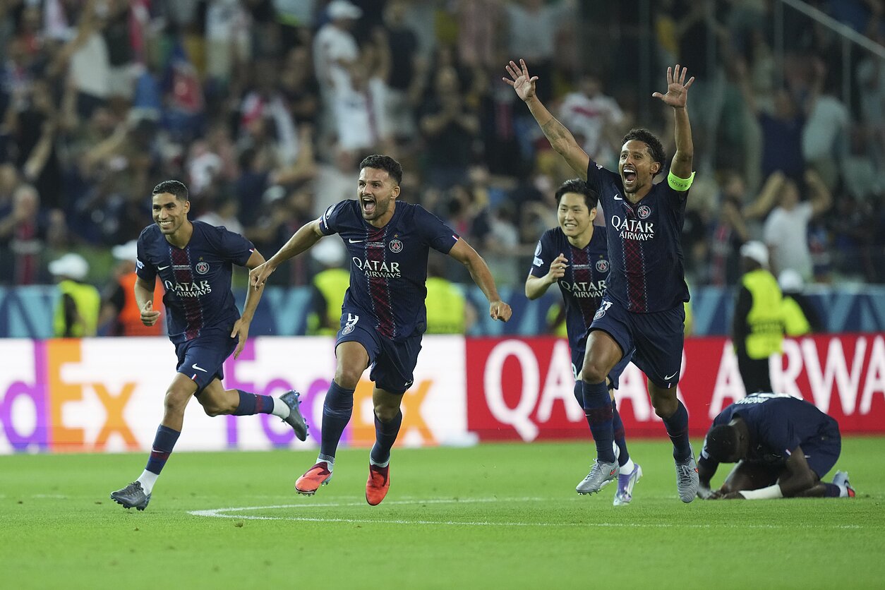 Neįtikėtinas PSG išsigelbėjimas: Supertaurėje „Tottenham“ palaužė tik baudinių serijoje