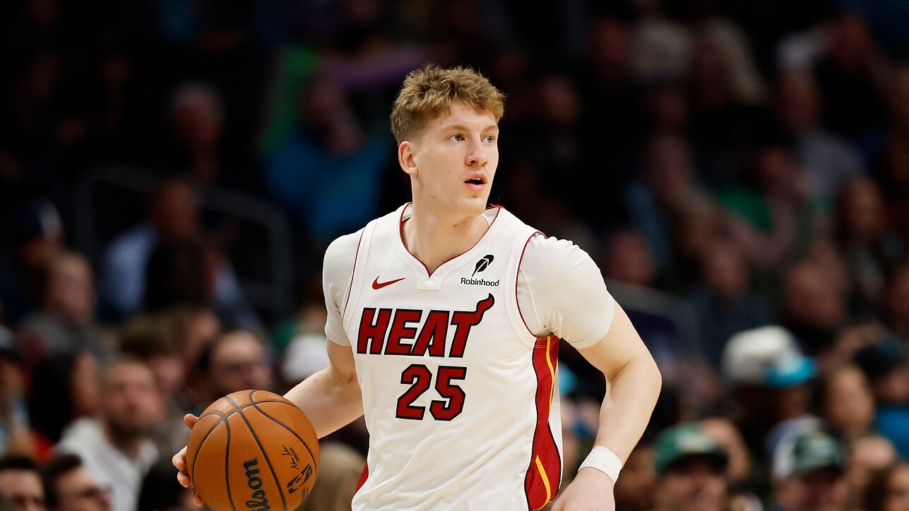 Jakučionis svariai prisidėjo prie triuškinamos „Heat“ pergalės