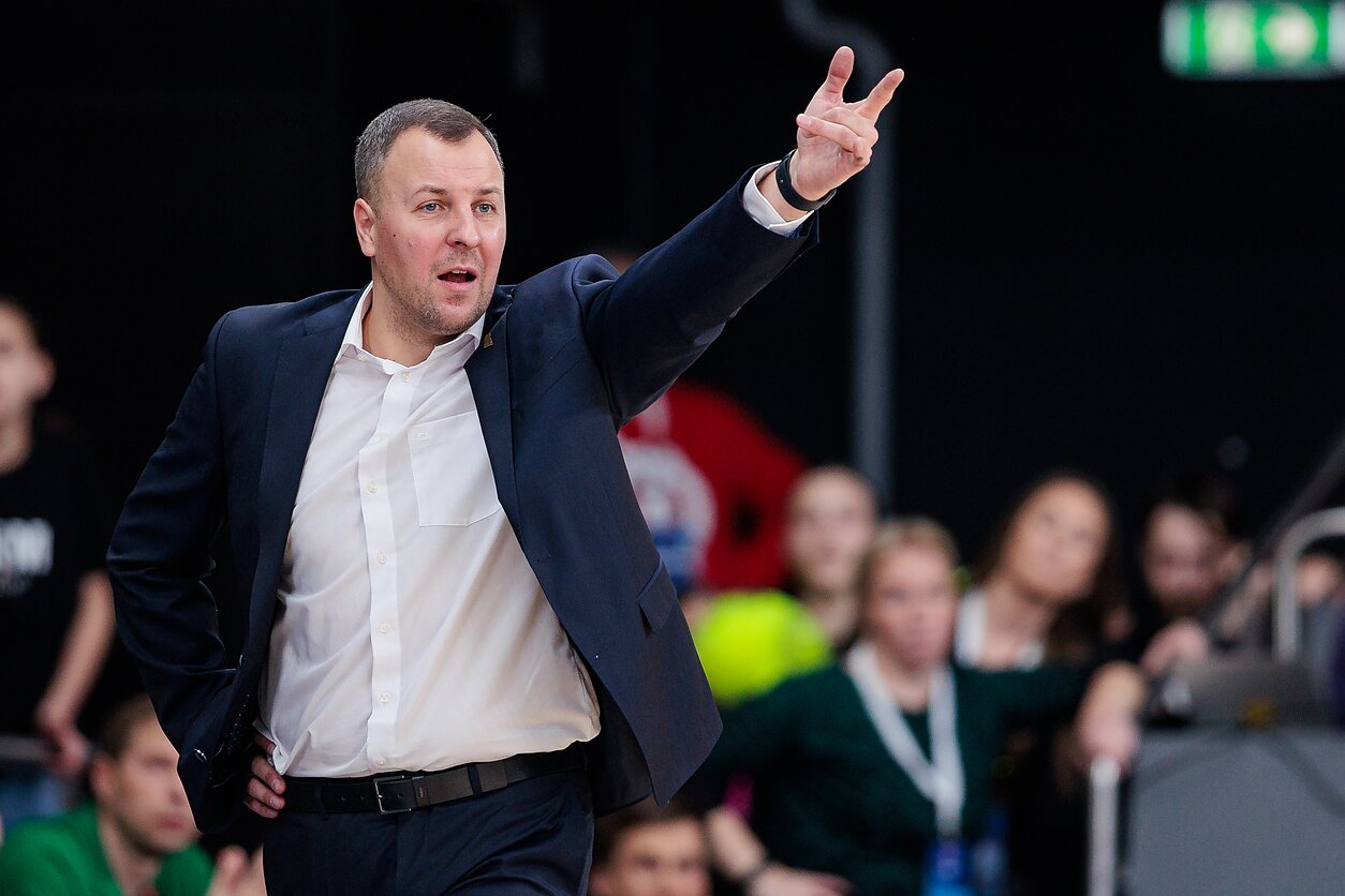 Stanišauskas apie moterų krepšinio rinktinę olimpinėse žaidynėse: reikia tikėti