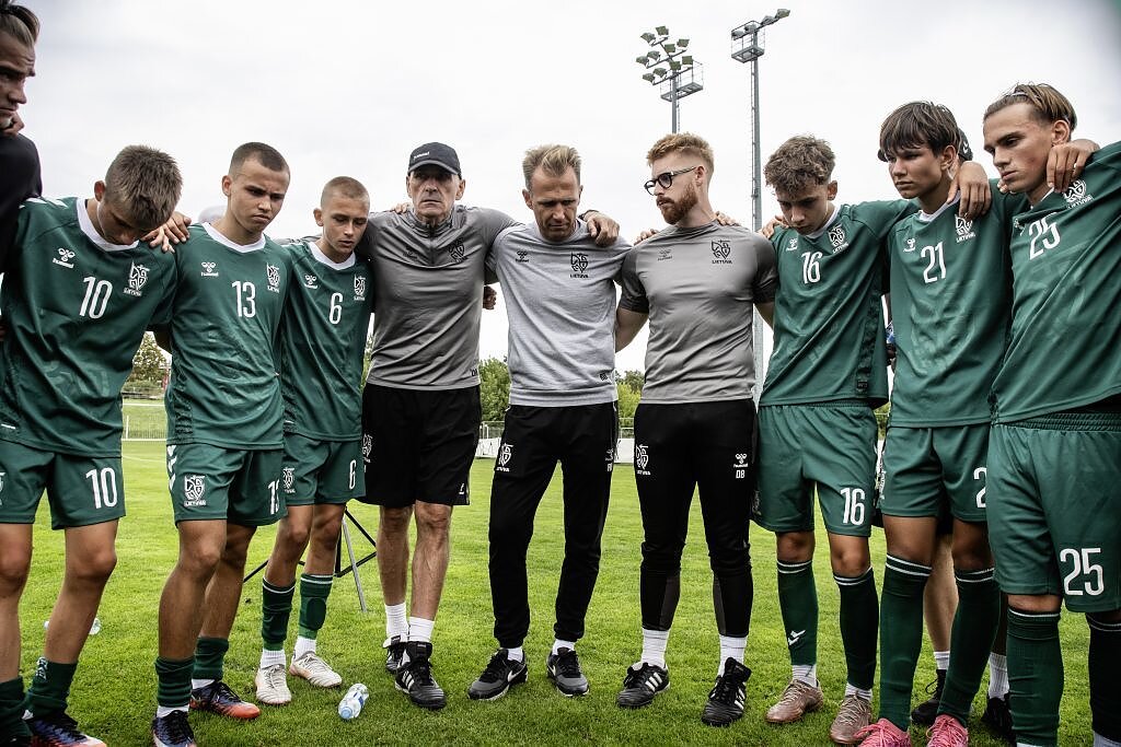Rokas Garastas – apie U16 futbolo rinktinės progresą bei išbandymą prieš lenkus